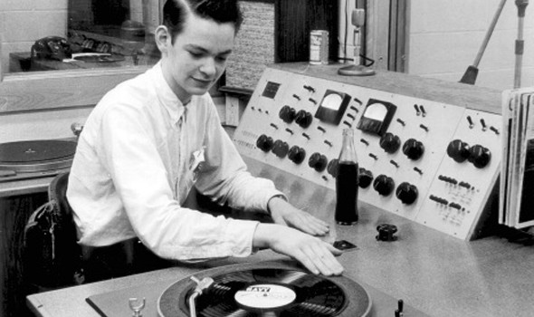 Share The Love: Radiovintage.net